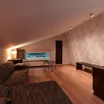 Hotel Archibald De *